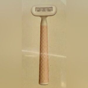 Women’s Razor PINK Brand New